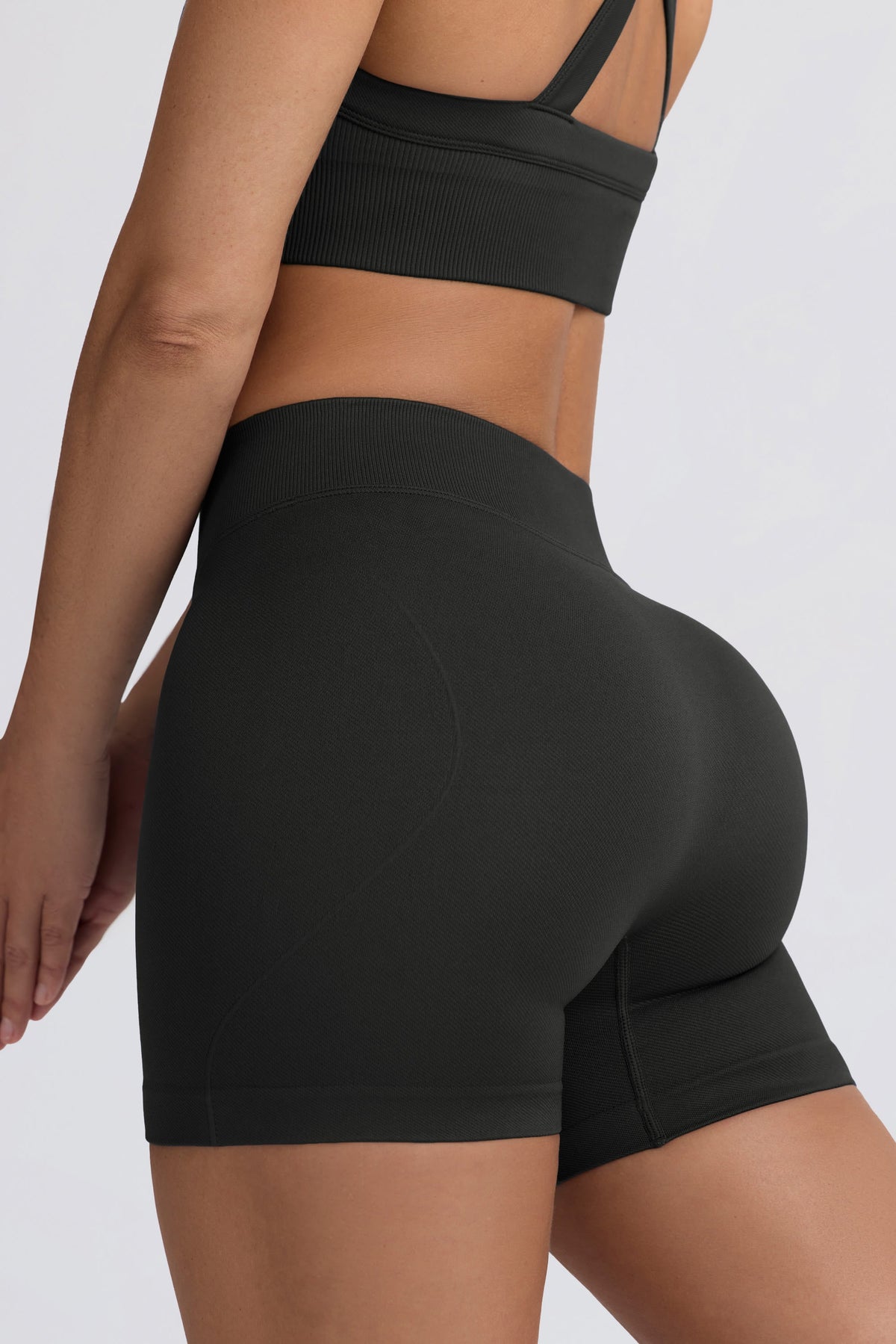Super Sculpt Seamless Mini Shorts in Ash